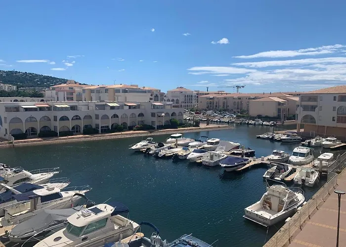 Charmant T2 Vue Marina Plages A Pied